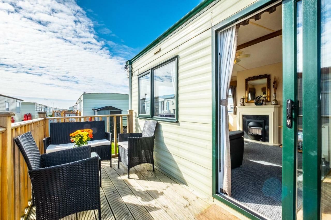 Caravan Beach Holiday Hotel Saint Osyth Exterior foto